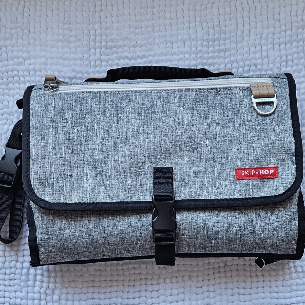 Skip Hop Portable Baby Changing Station, Cushioned Diaper Pad W/ Wipe Container